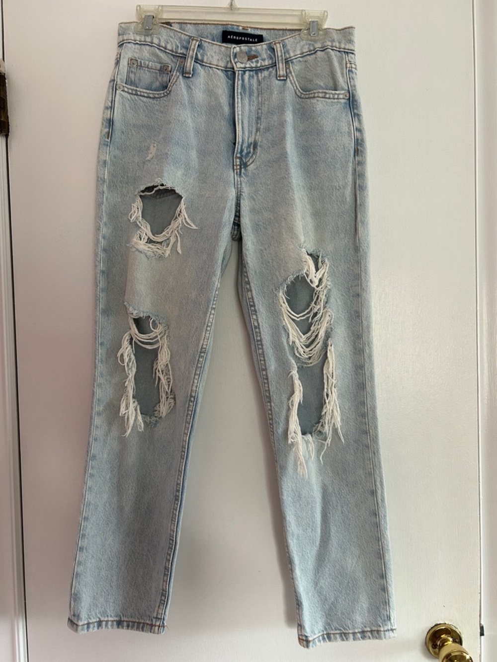 Aeropostale Women's Light Blue Distressed Boyfriend Jeans